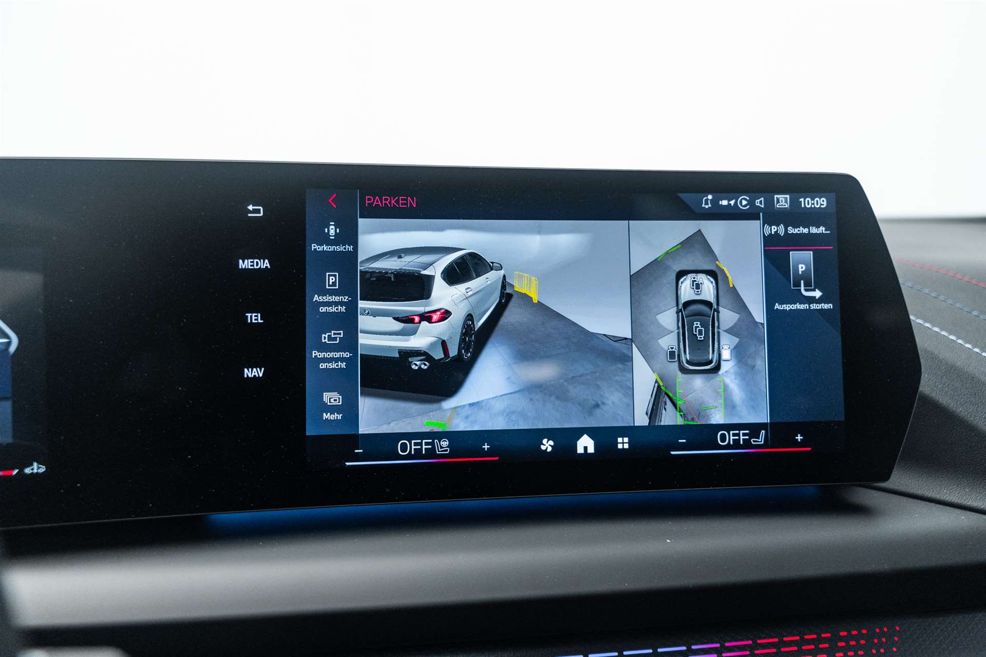 BMW M135 xDrive NEW 300PS CH-Auto-image-27