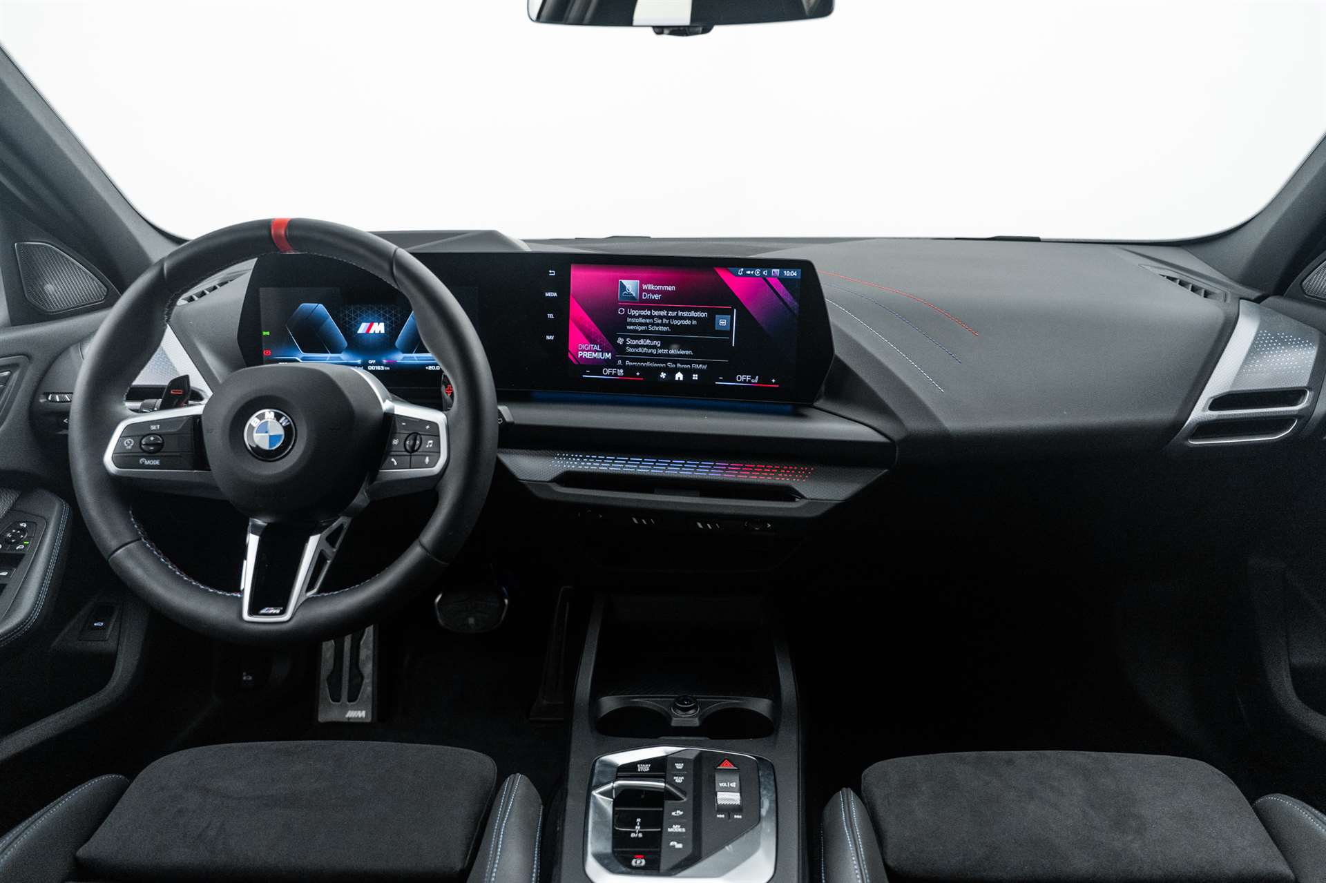 BMW M135 xDrive NEW 300PS CH-Auto-image-9