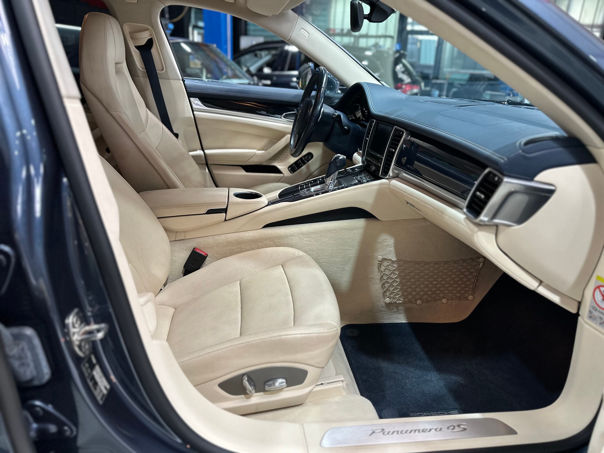 PORSCHE Panamera S 4.8 PDK-image-16