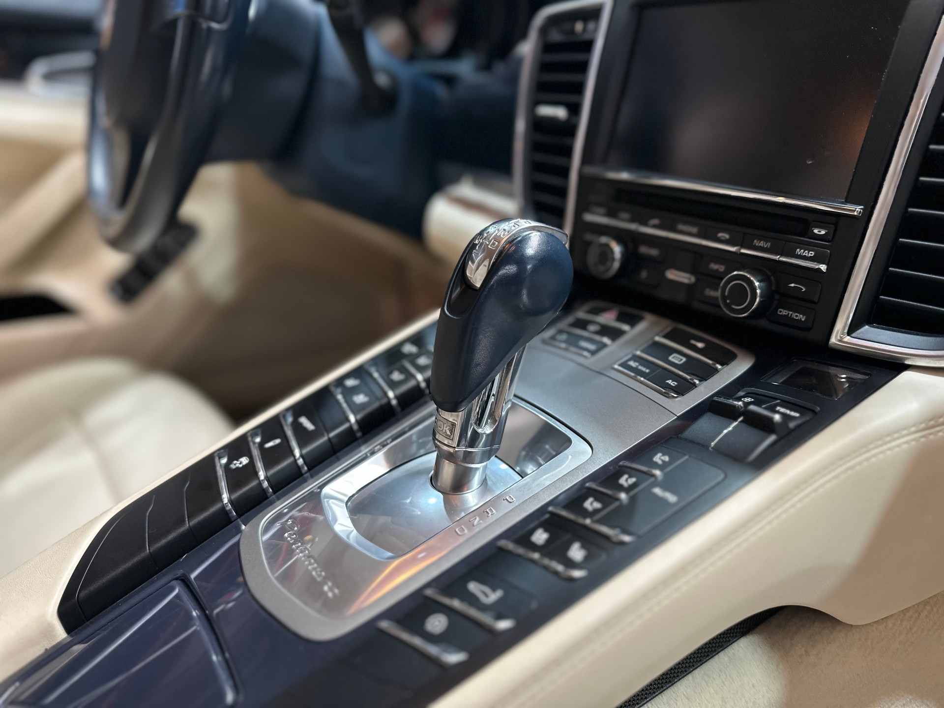 PORSCHE Panamera S 4.8 PDK-image-20