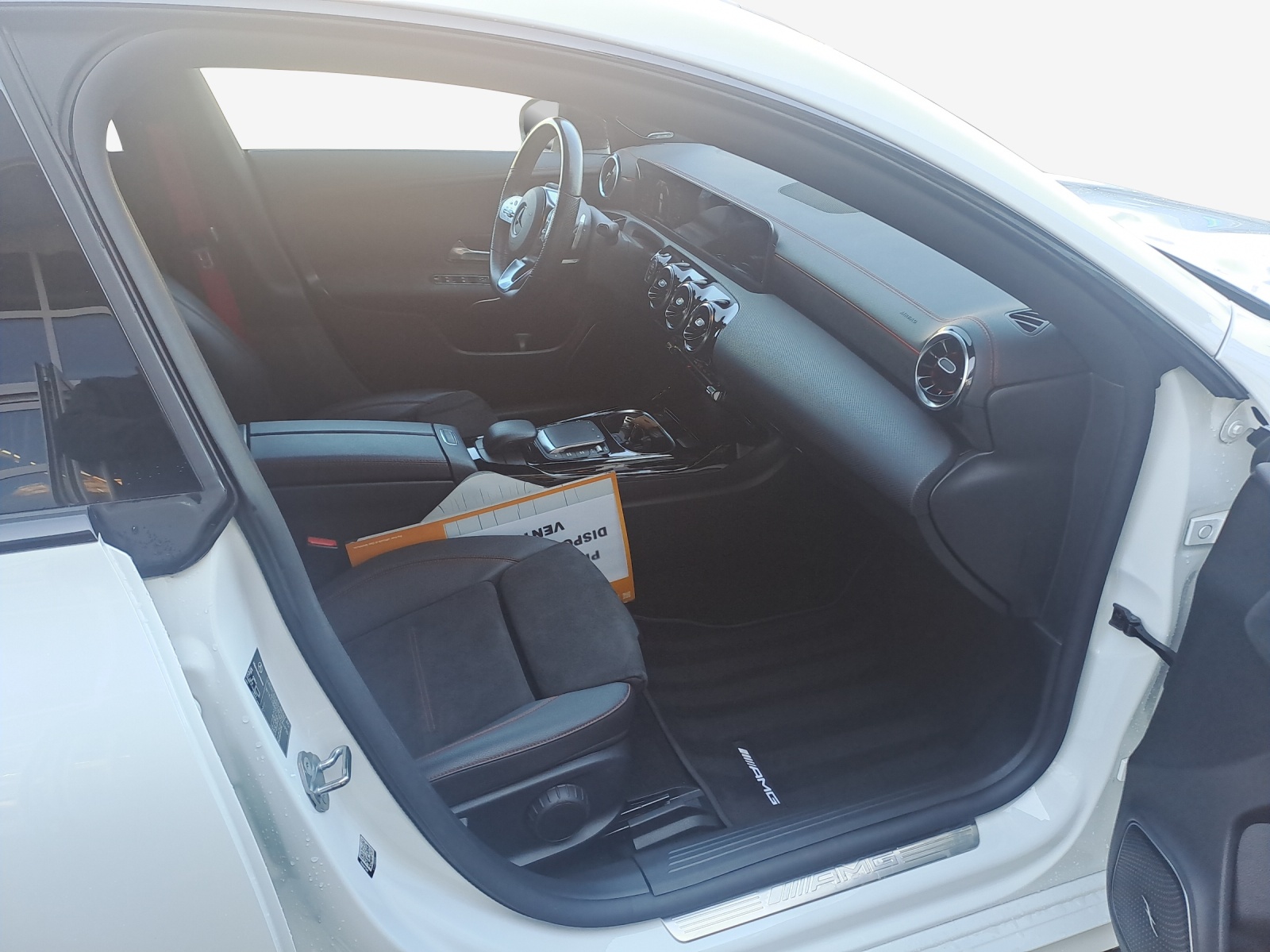 MERCEDES-BENZ CLA Shooting Brake 35 AMG 4Matic 7G-DCT-image-13