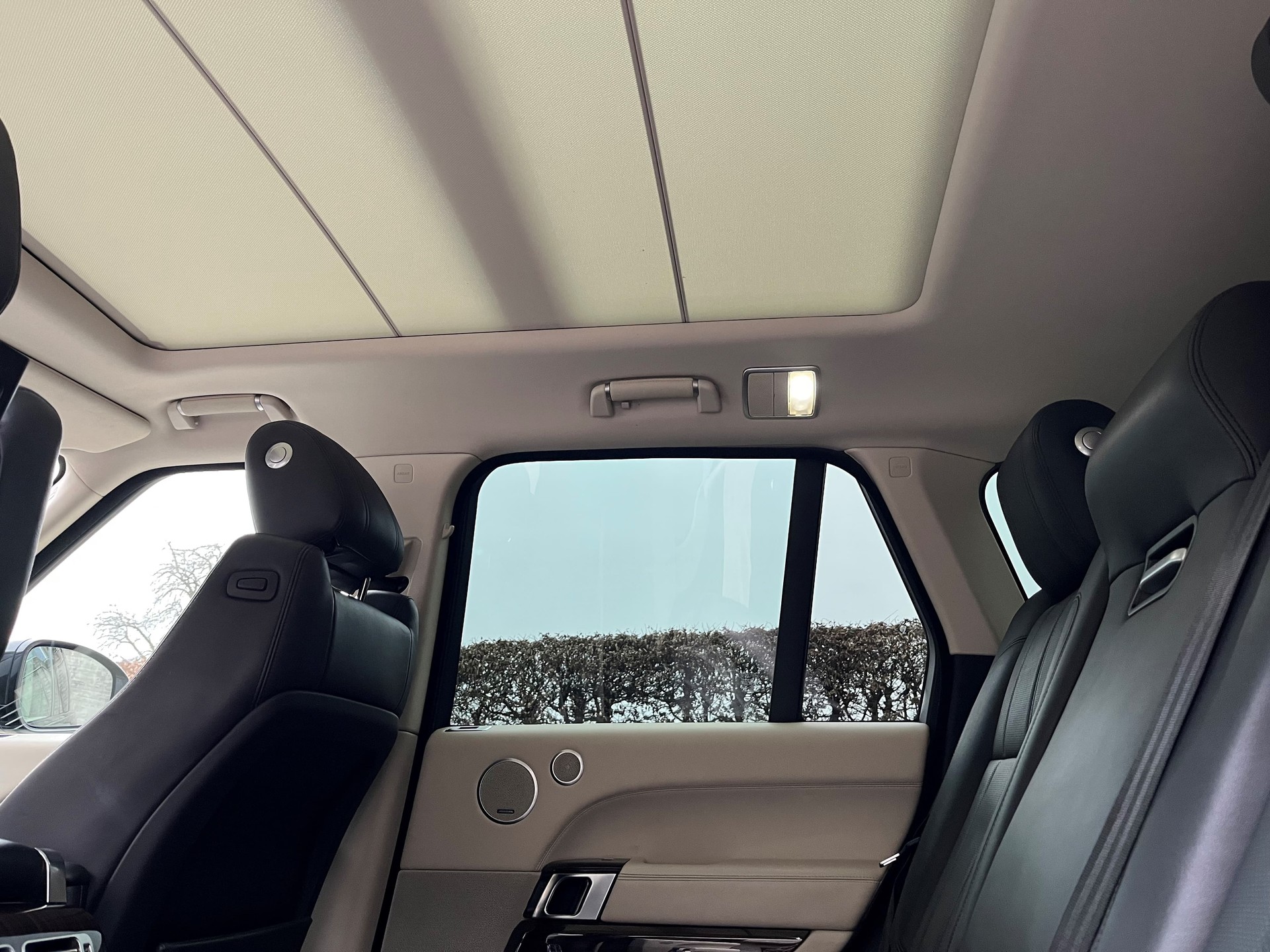LAND ROVER Range Rover 5.0 V8 SC Vogue Automatic-image-12