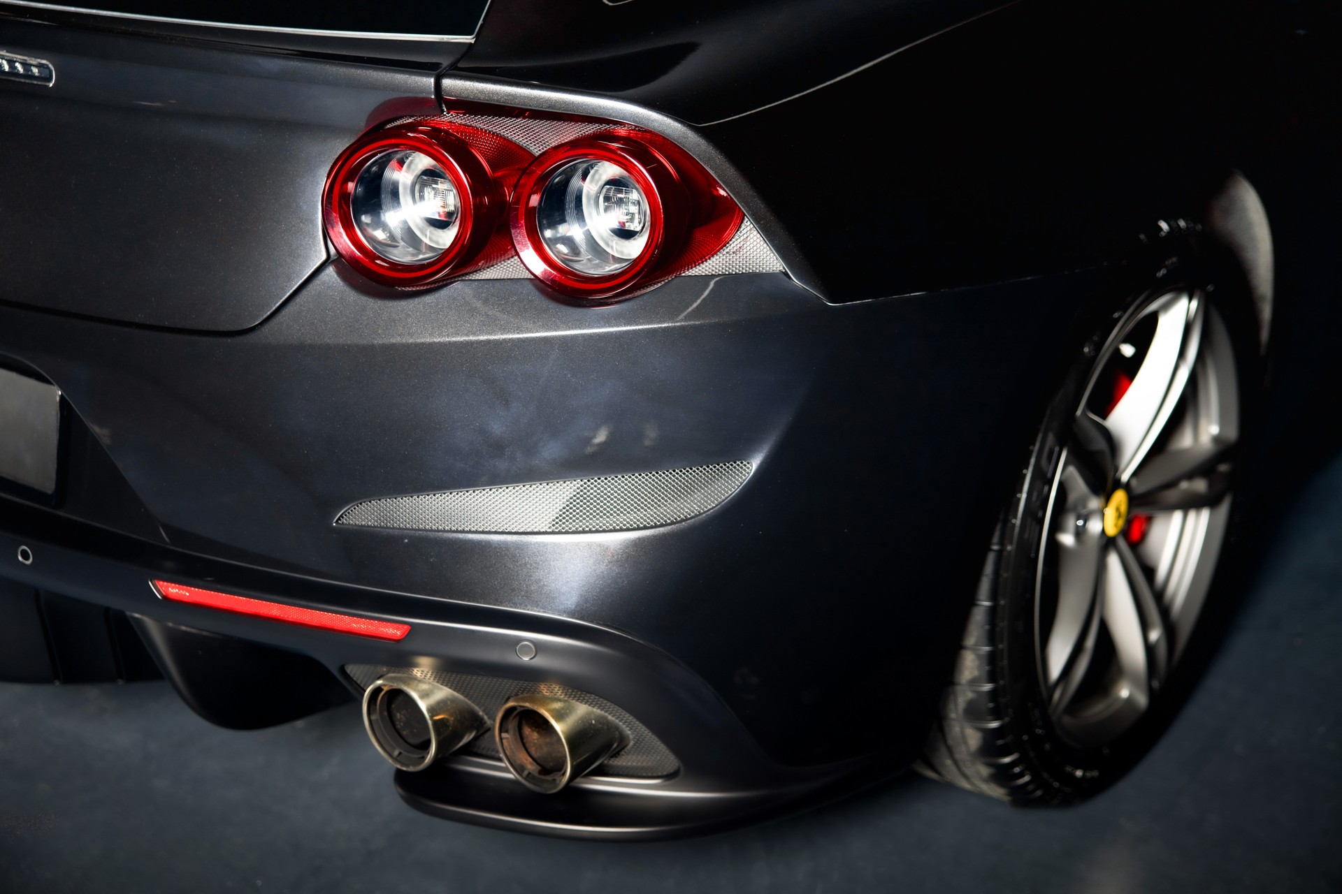 FERRARI GTC 4 Lusso-image-10