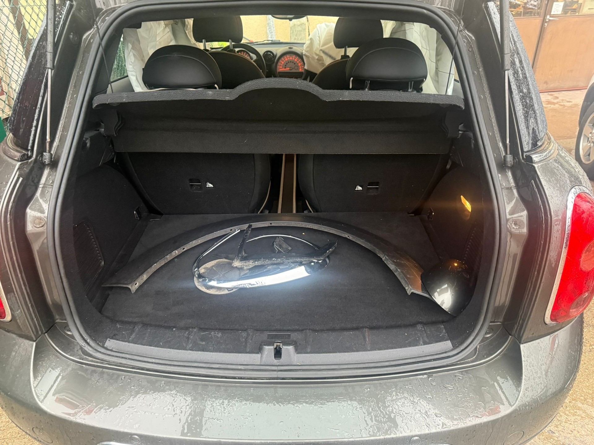 MINI Countryman Cooper FWD Steptronic-image-3