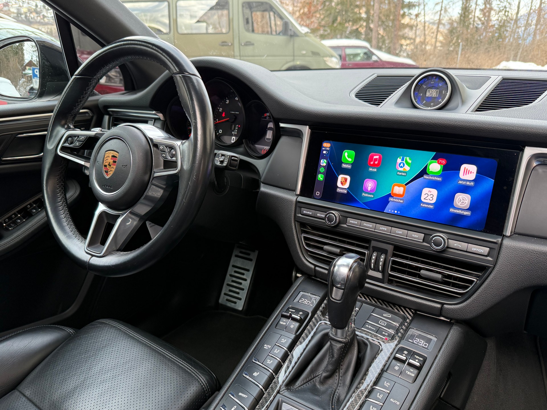 PORSCHE Macan PDK-image-13