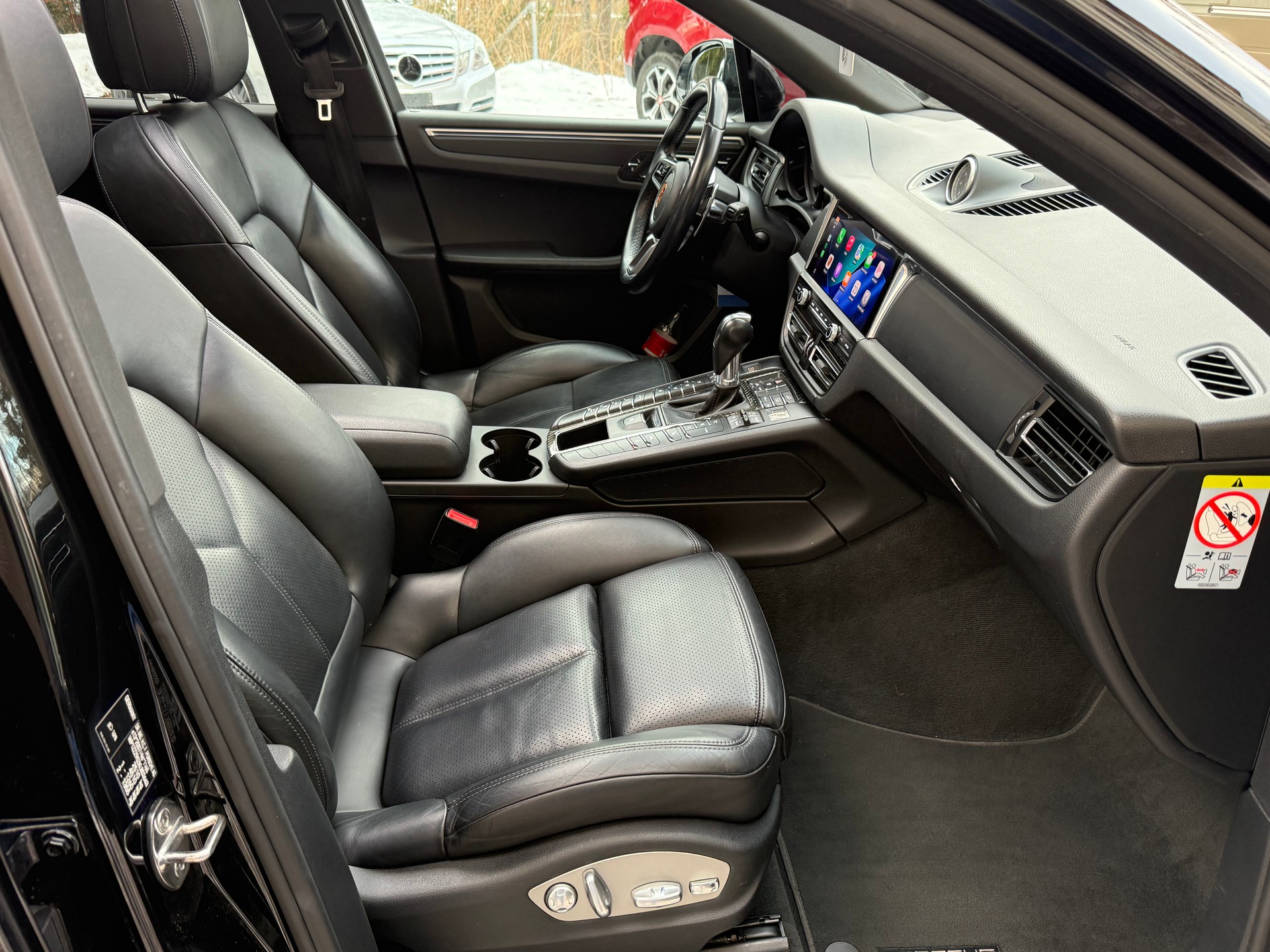 PORSCHE Macan PDK-image-12
