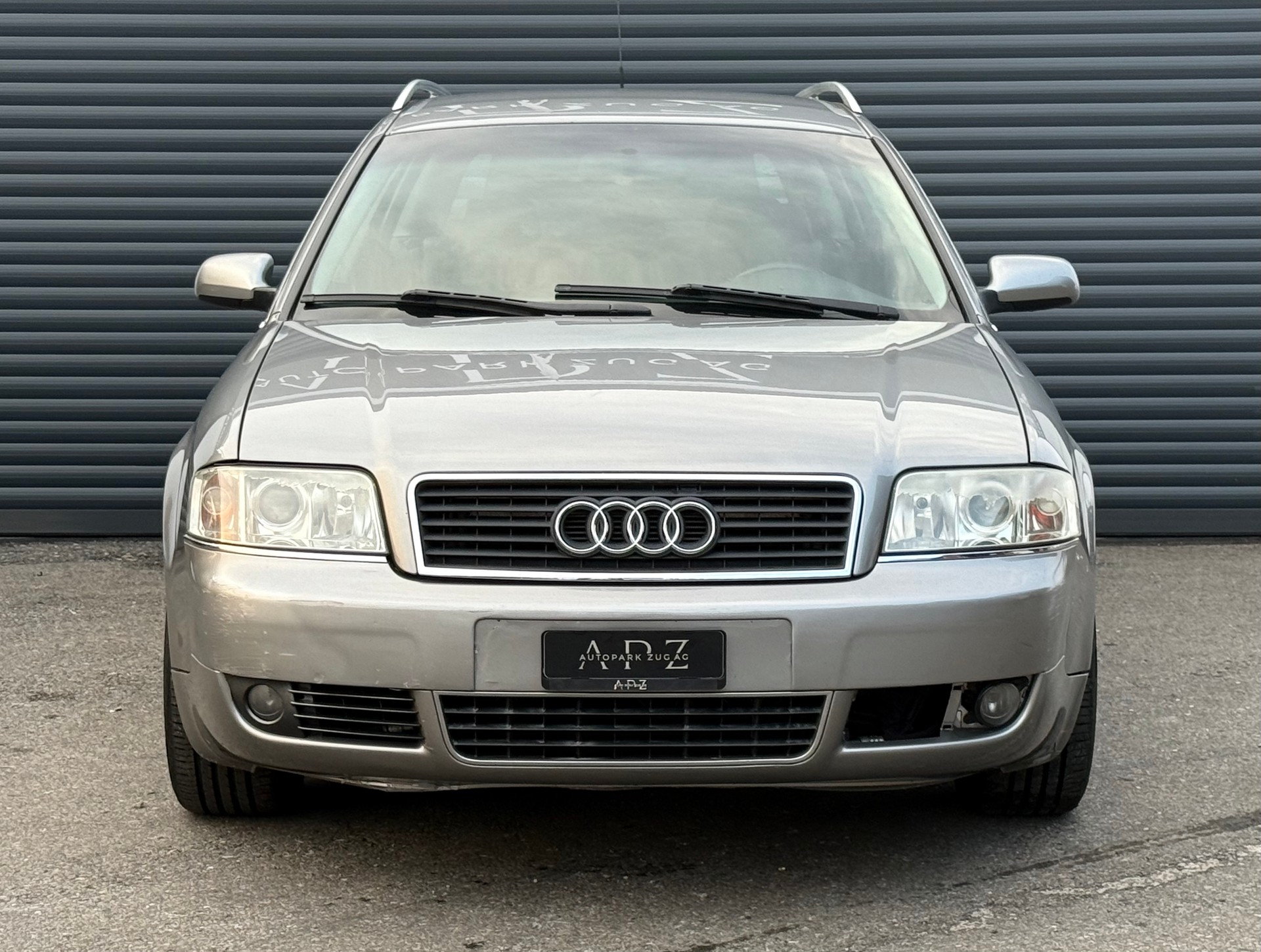 AUDI A6 Avant 3.0 quattro-image-1