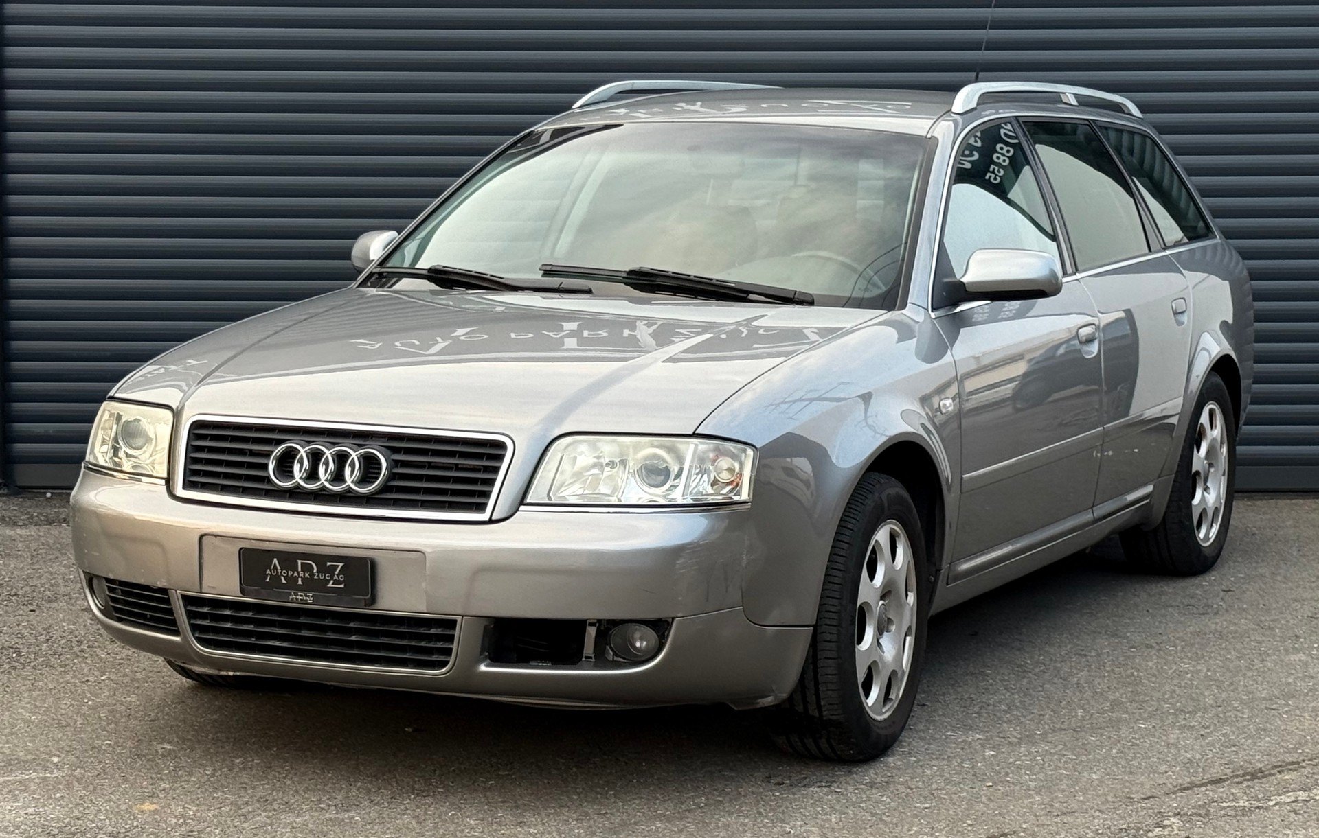AUDI A6 Avant 3.0 quattro-image-0