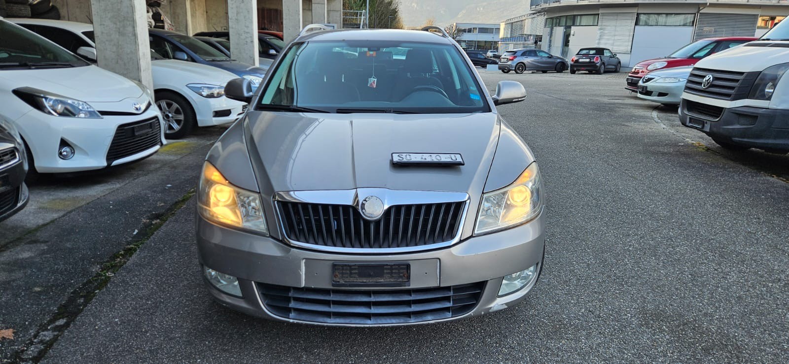 SKODA Octavia Combi 1.6 TDI Elegance DSG-image-0