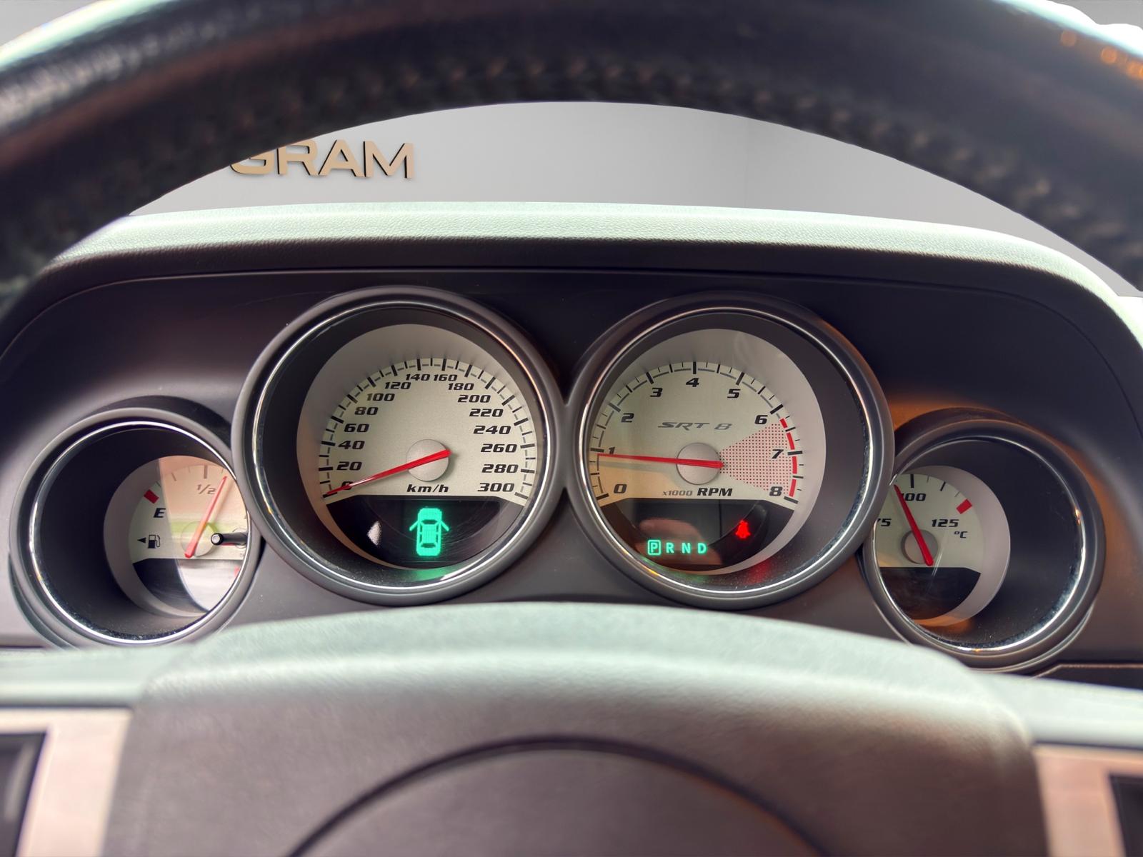 DODGE SRT8-image-17