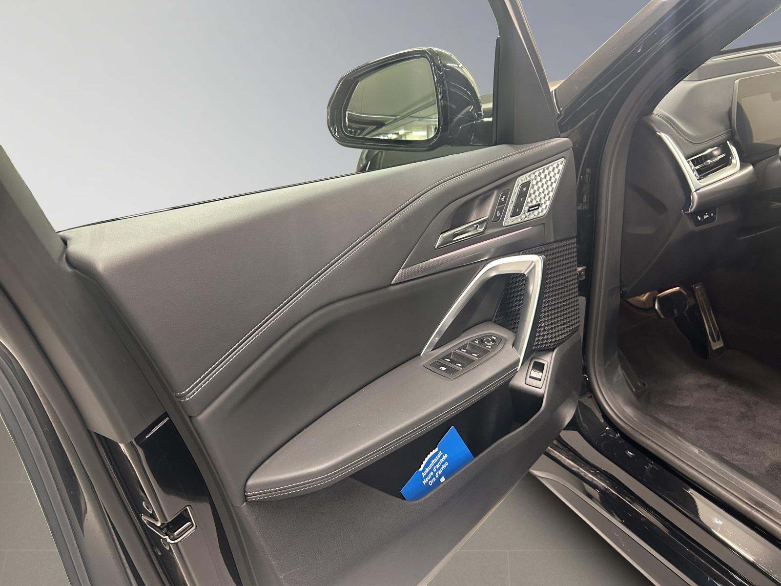 BMW X1 20d xDrive paddles-image-12