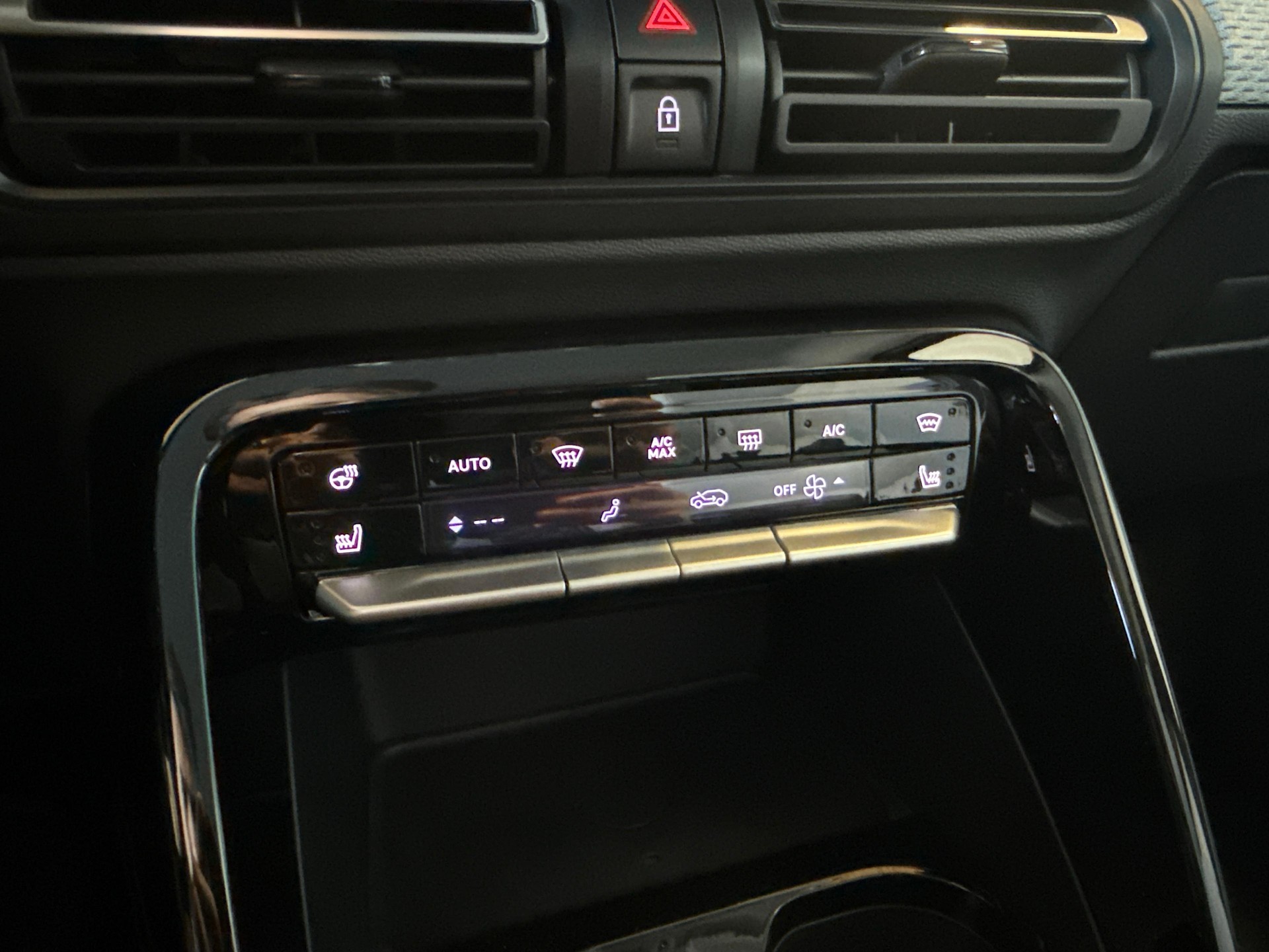 CITROEN e-C3 Max-image-16