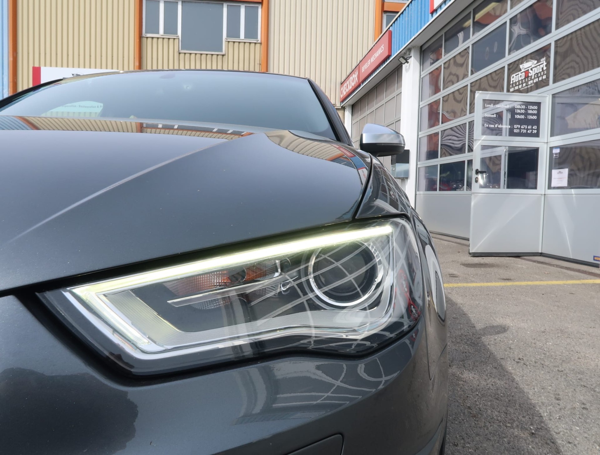AUDI S3 Sportback 2.0 TFSI quattro S-Tronic-image-7