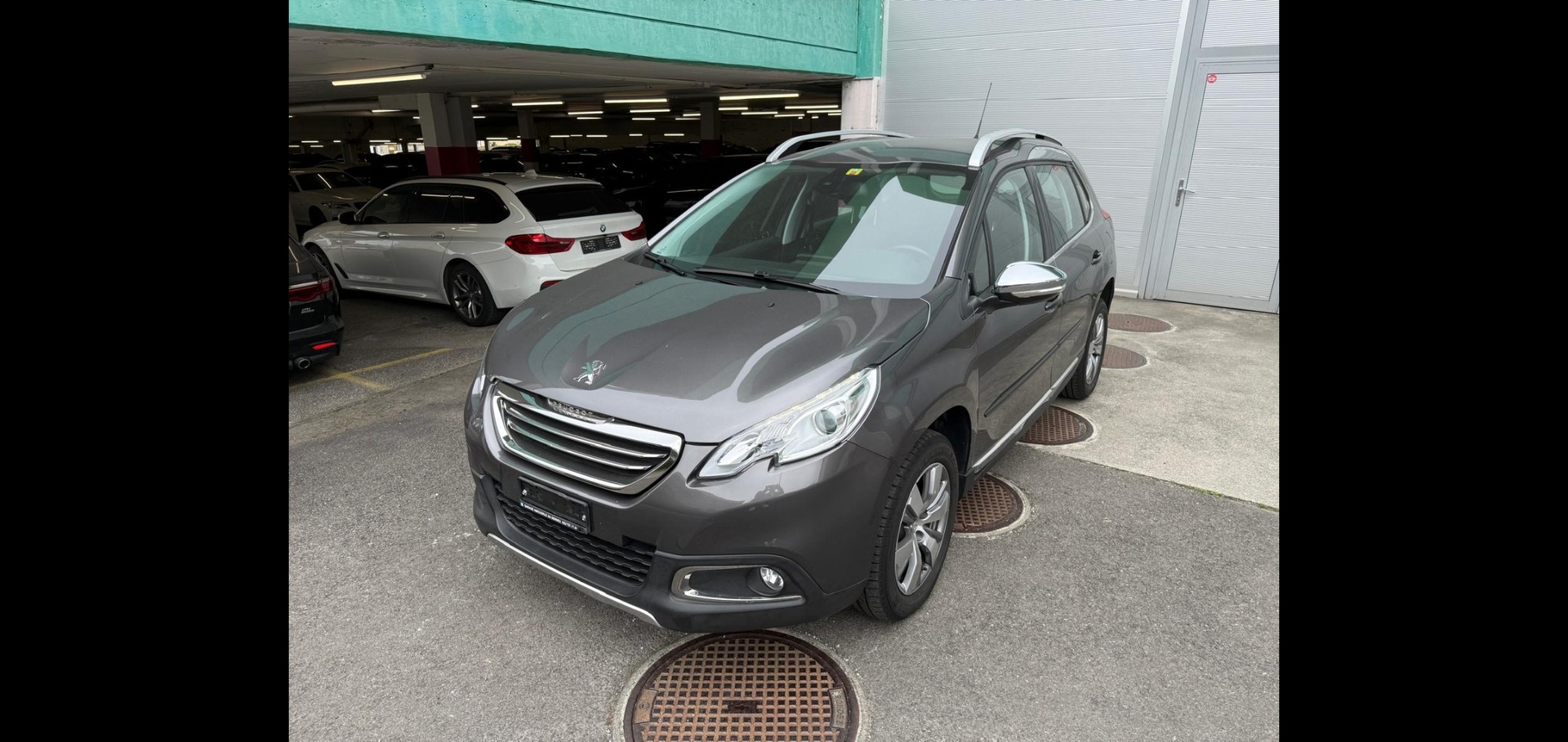 PEUGEOT 2008 1.2 PureTech Allure-image-7