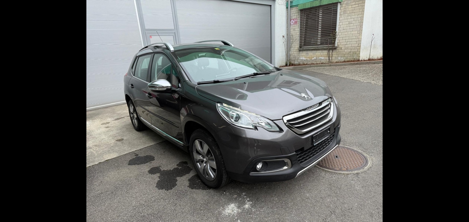 PEUGEOT 2008 1.2 PureTech Allure-image-8