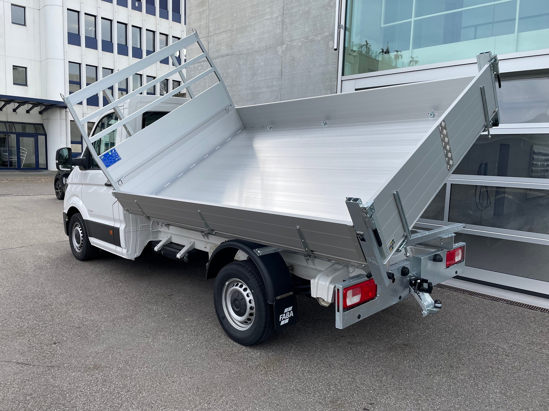 VW Crafter 35 2.0 BiTDI L3 HD-image-16