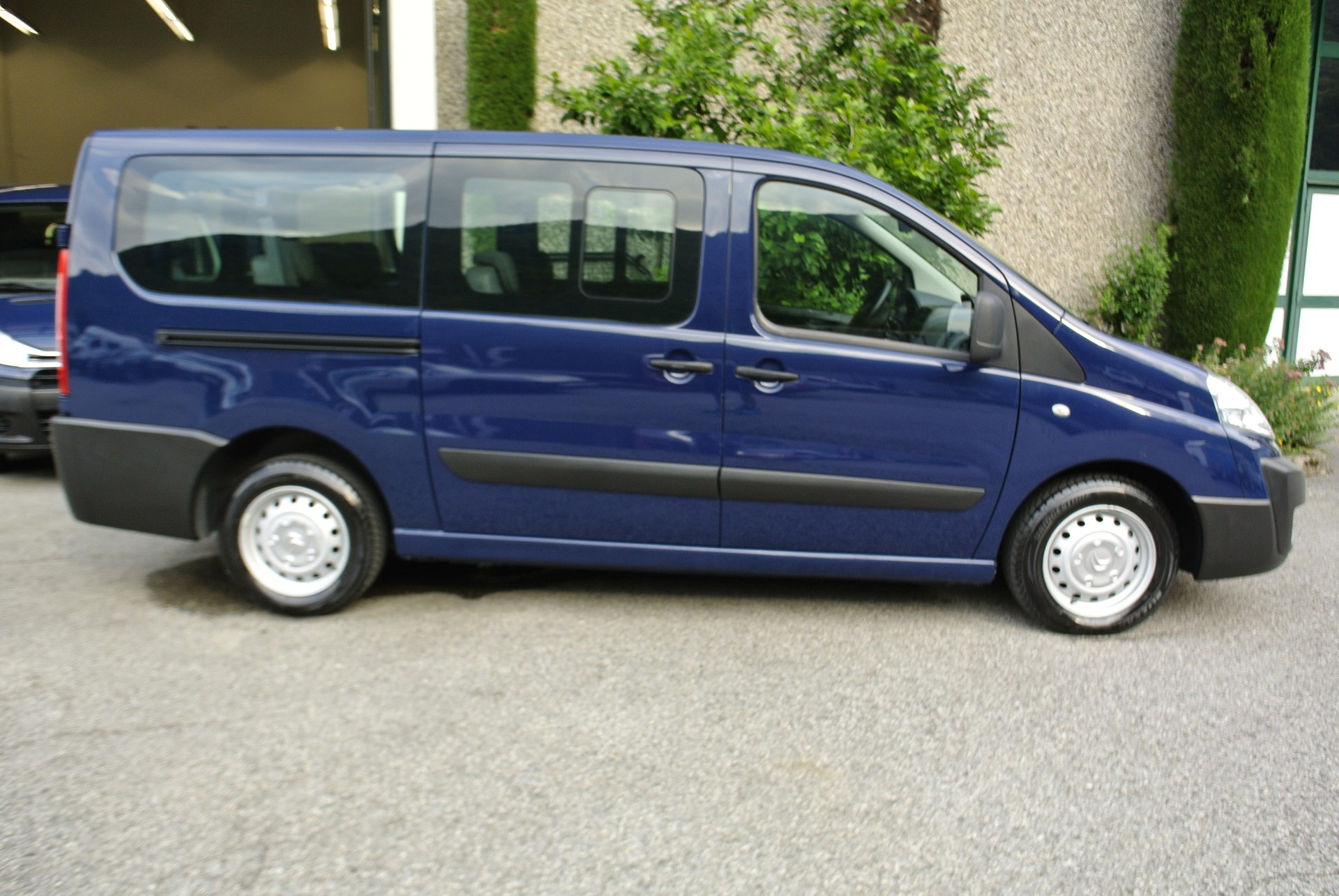 CITROEN Jumpy 2.0 HDi L2H1 Attraction-image-9
