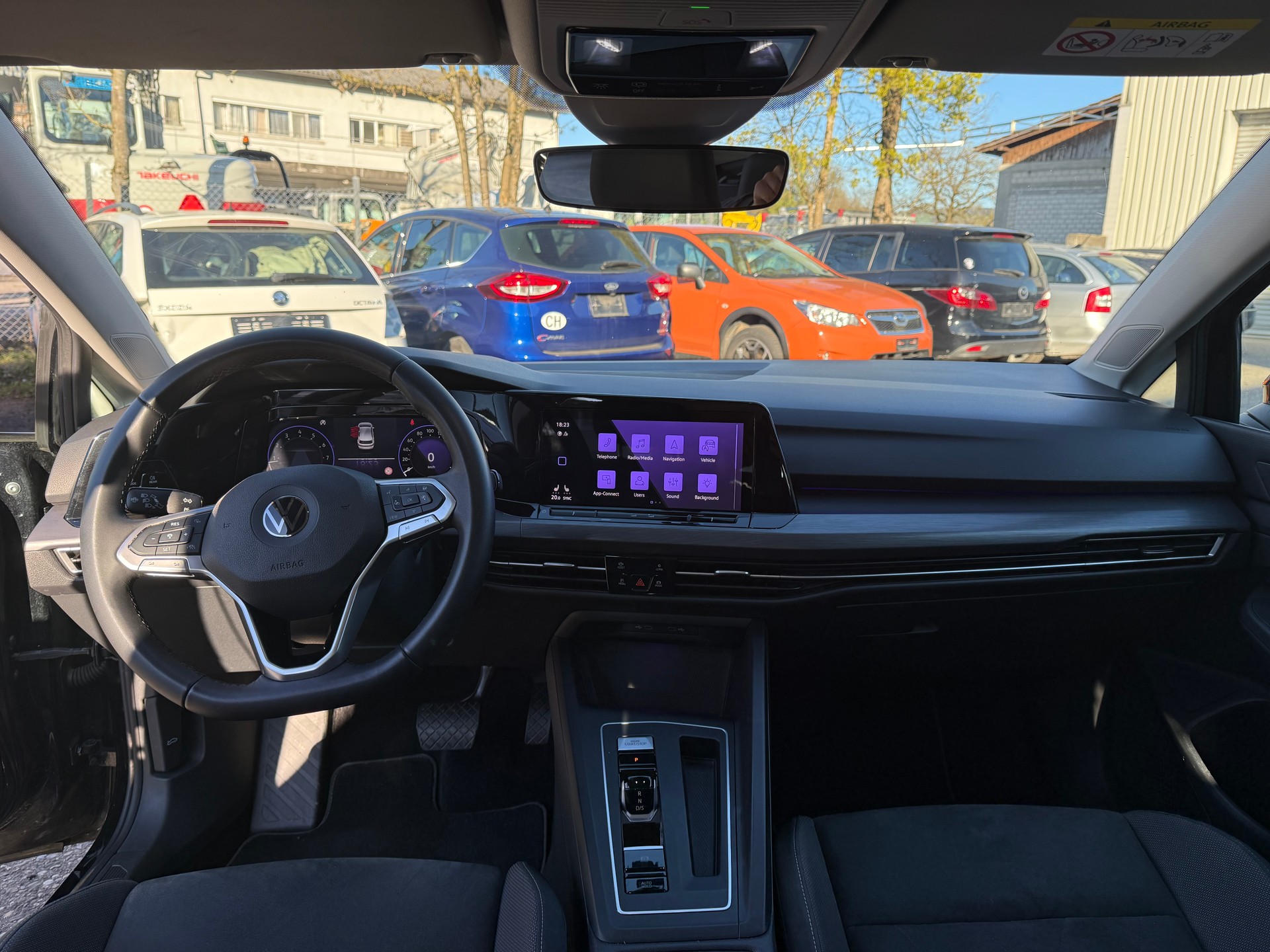 VW Golf 1.5 eTSI mHEV ACT First Edition DSG-image-6