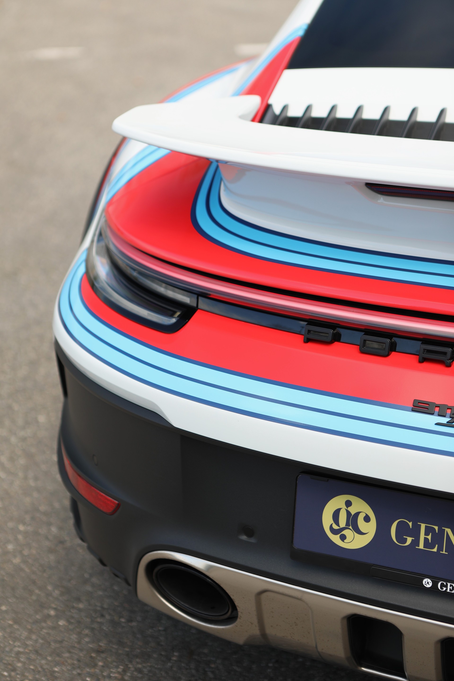 PORSCHE 911 Carrera Dakar PDK-image-2