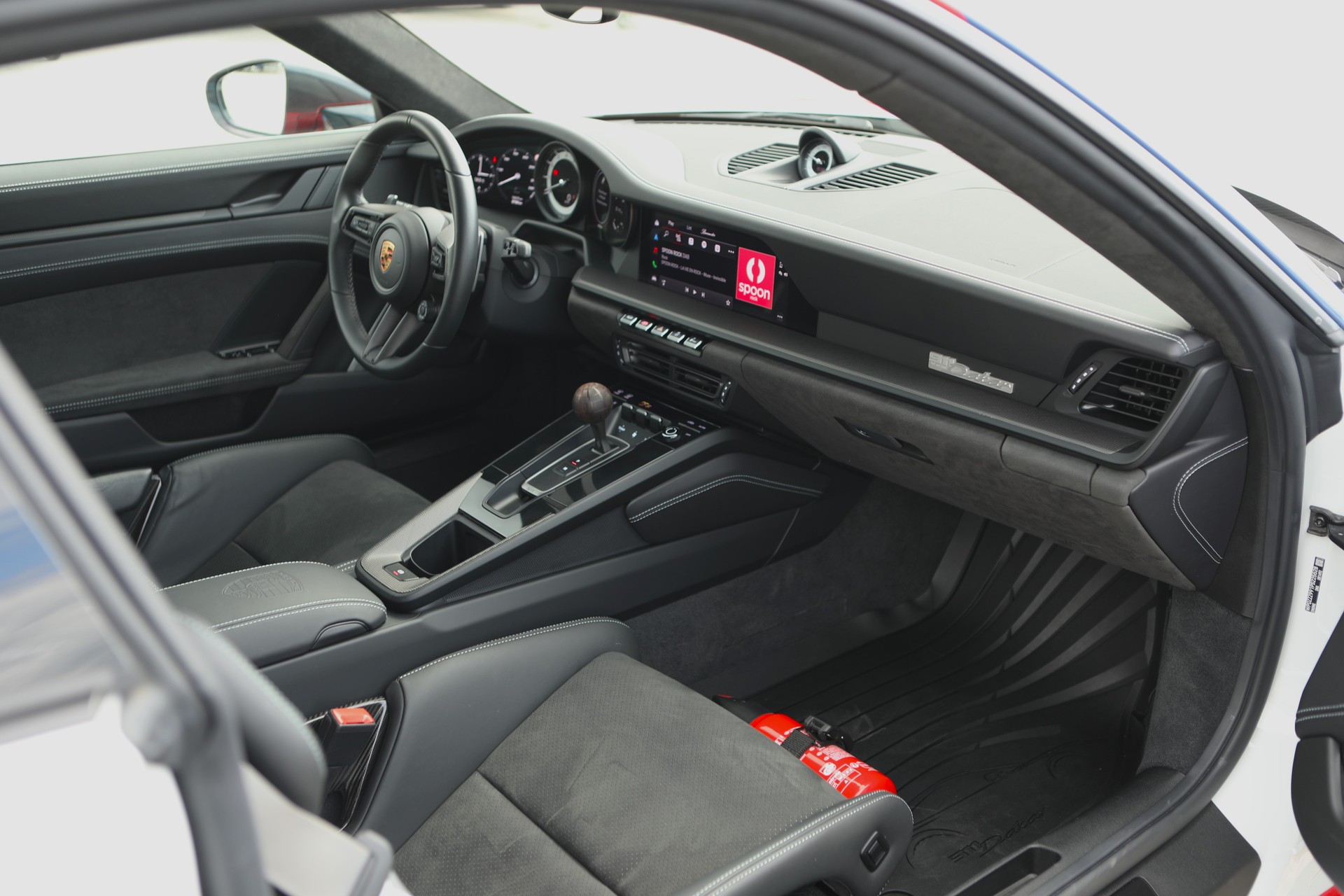 PORSCHE 911 Carrera Dakar PDK-image-13