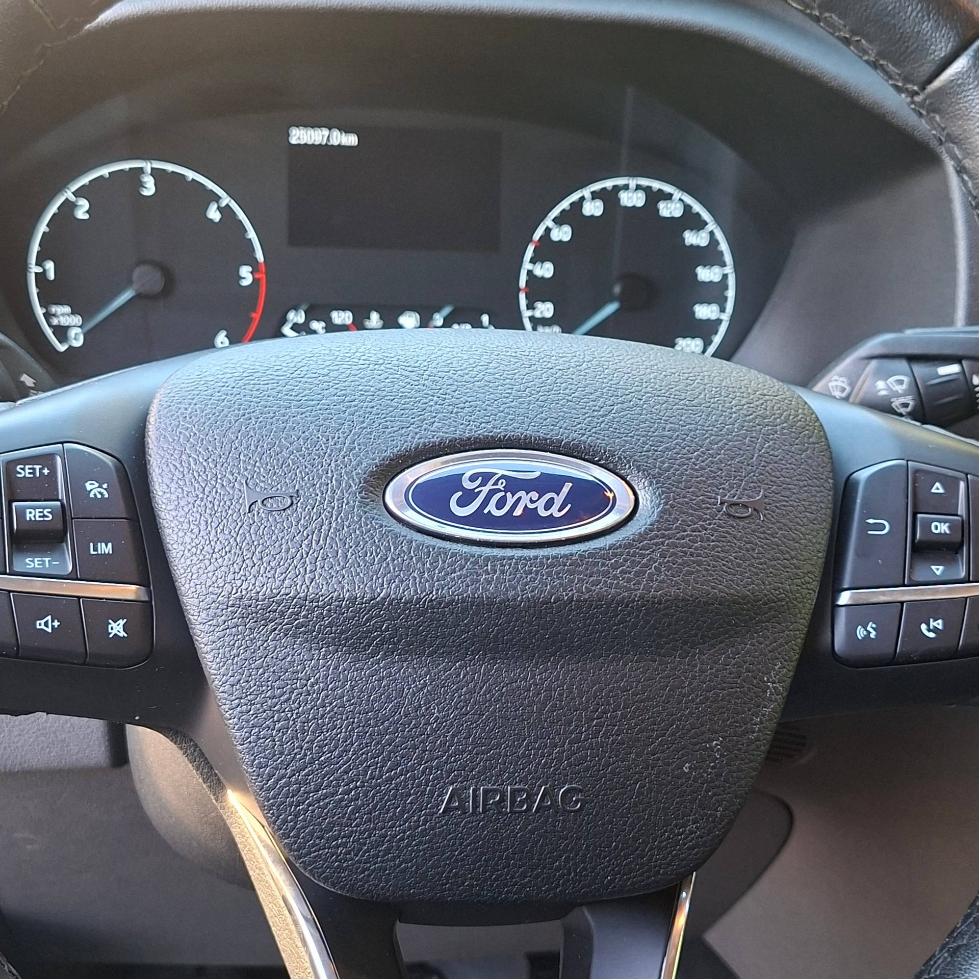 FORD TRANSIT CUSTOM-image-8