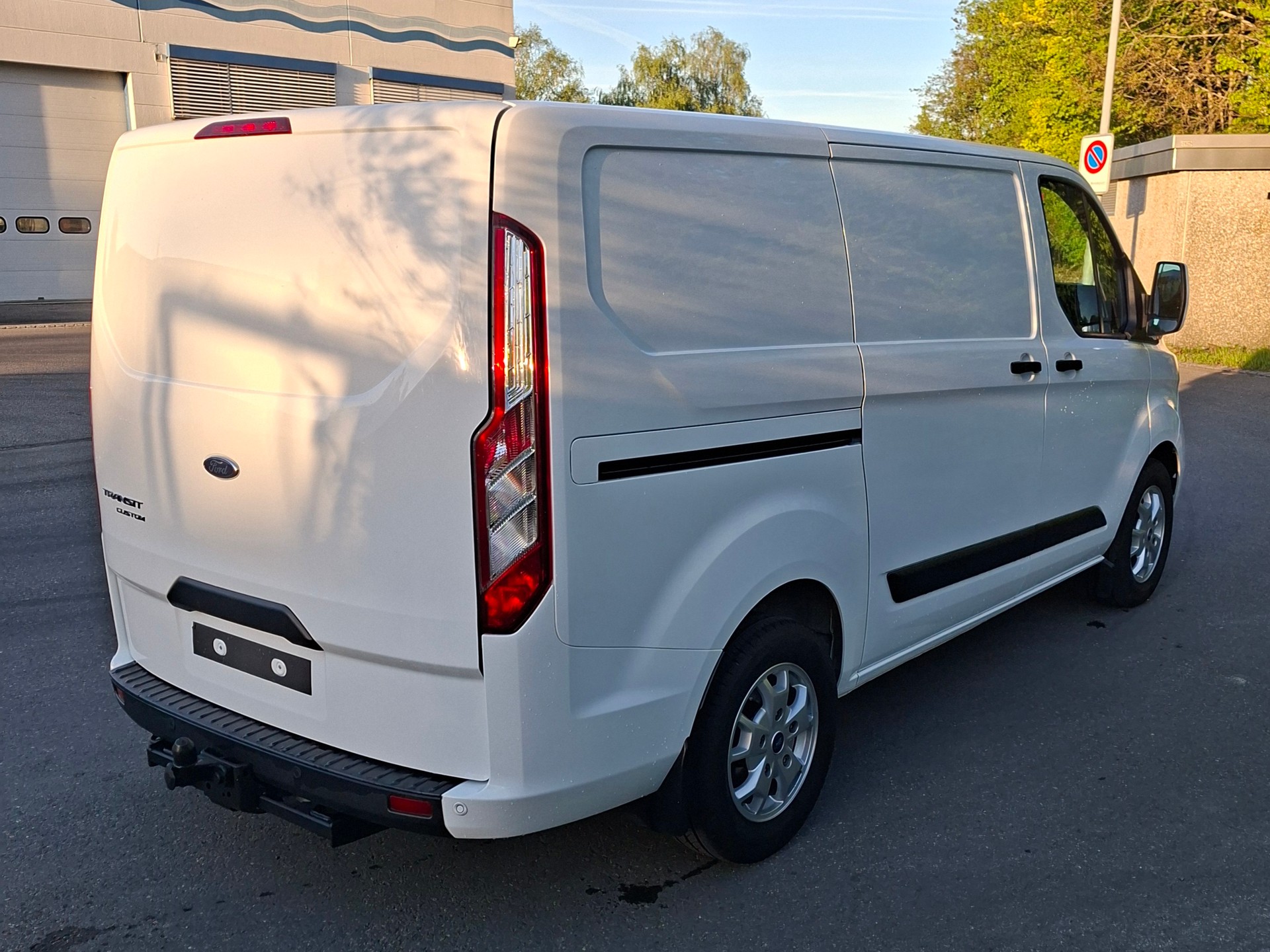 FORD TRANSIT CUSTOM-image-4