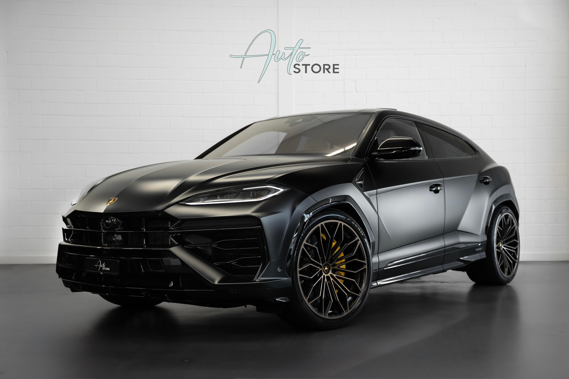 LAMBORGHINI Urus SE