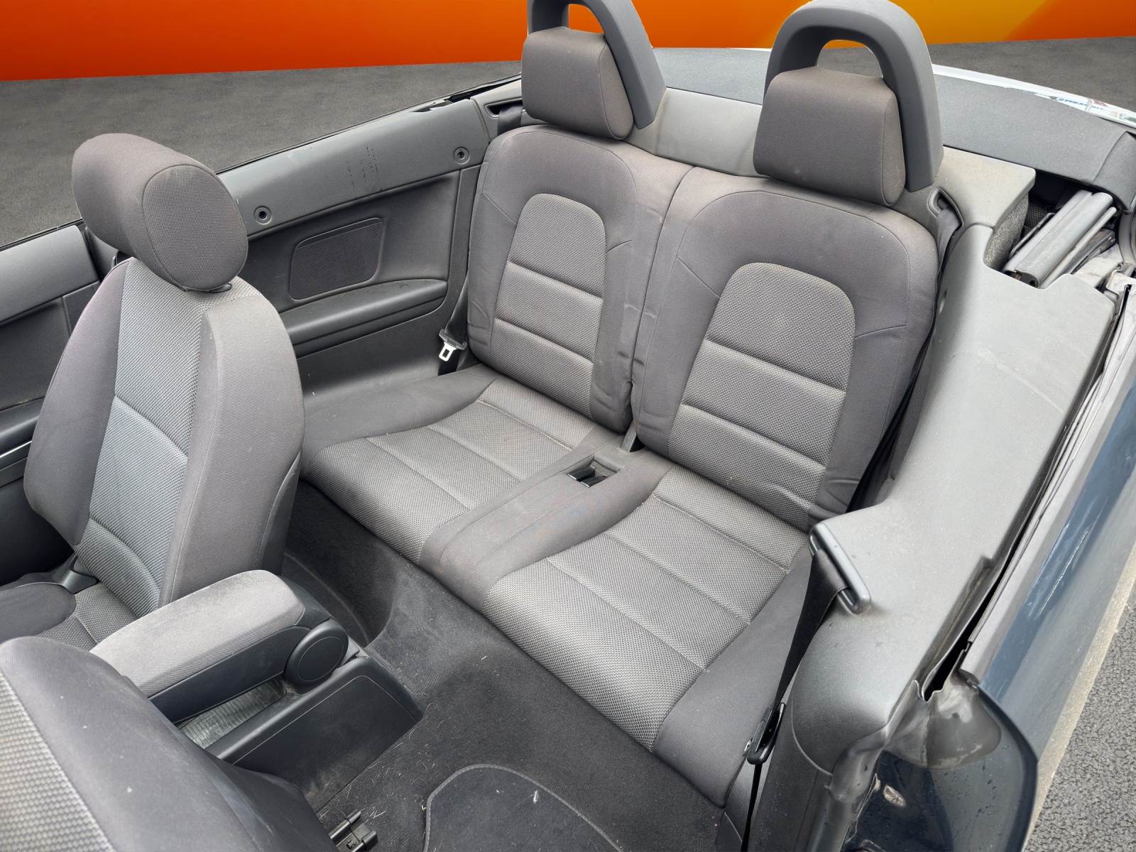 AUDI A3 Cabriolet 1.8 TFSI Attraction-image-11