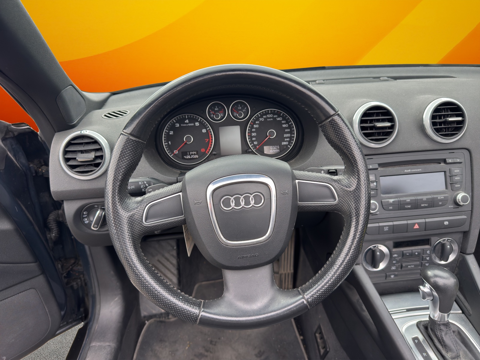 AUDI A3 Cabriolet 1.8 TFSI Attraction-image-9