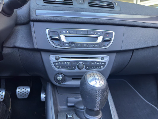 RENAULT Mégane CC 2.0T GT-image-7
