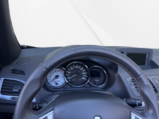 RENAULT Mégane CC 2.0T GT-image-10