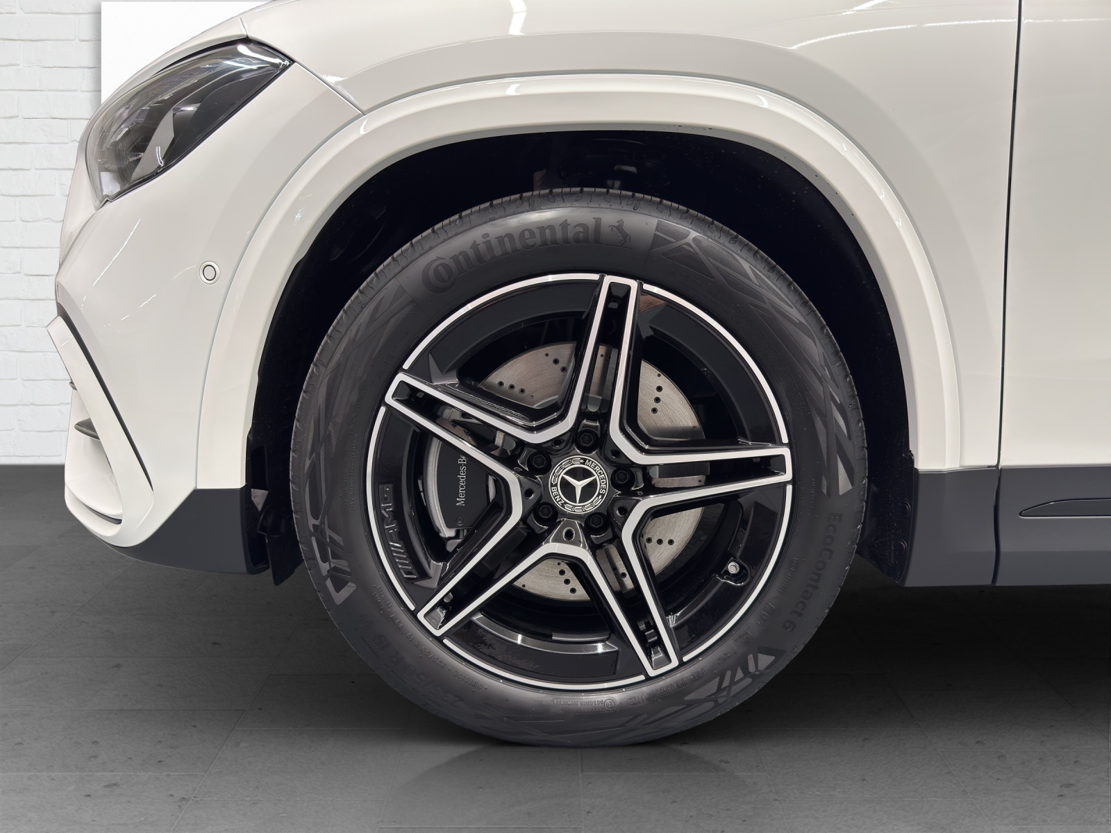 MERCEDES-BENZ GLA 250 Swiss Star-image-5