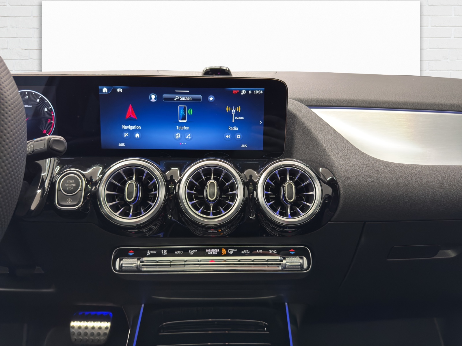 MERCEDES-BENZ GLA 250 Swiss Star-image-8