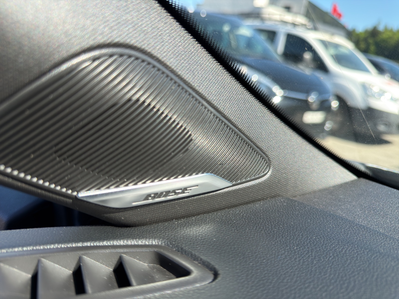 RENAULT Clio 1.6 E-Tech Esprit Alpine-showroom-element-2
