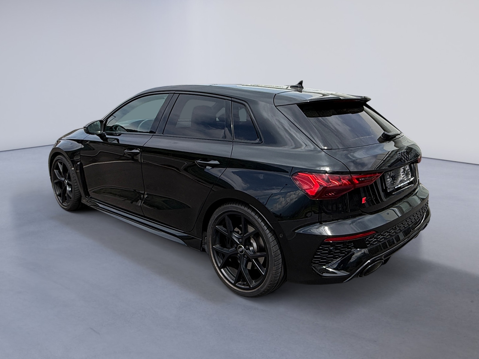 AUDI RS3 Sportback 2.5 TFSI quattro S-Tronic-showroom-element-2