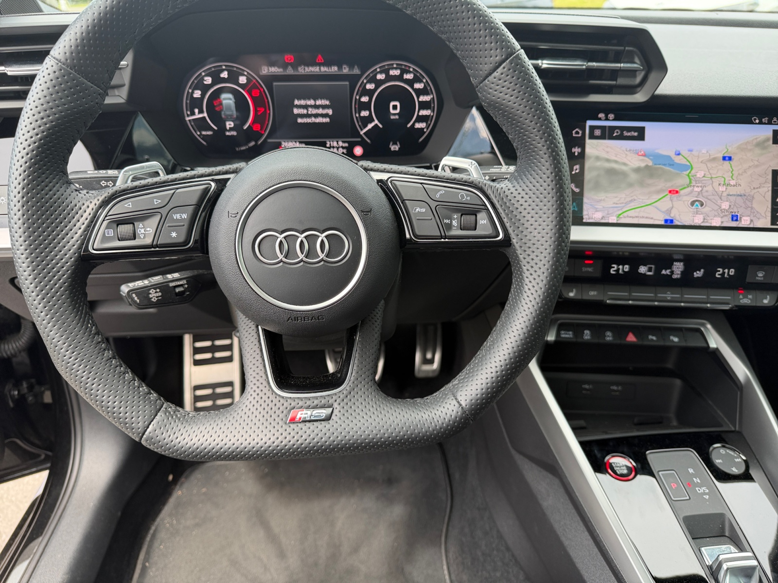 AUDI RS3 Sportback 2.5 TFSI quattro S-Tronic-image-11