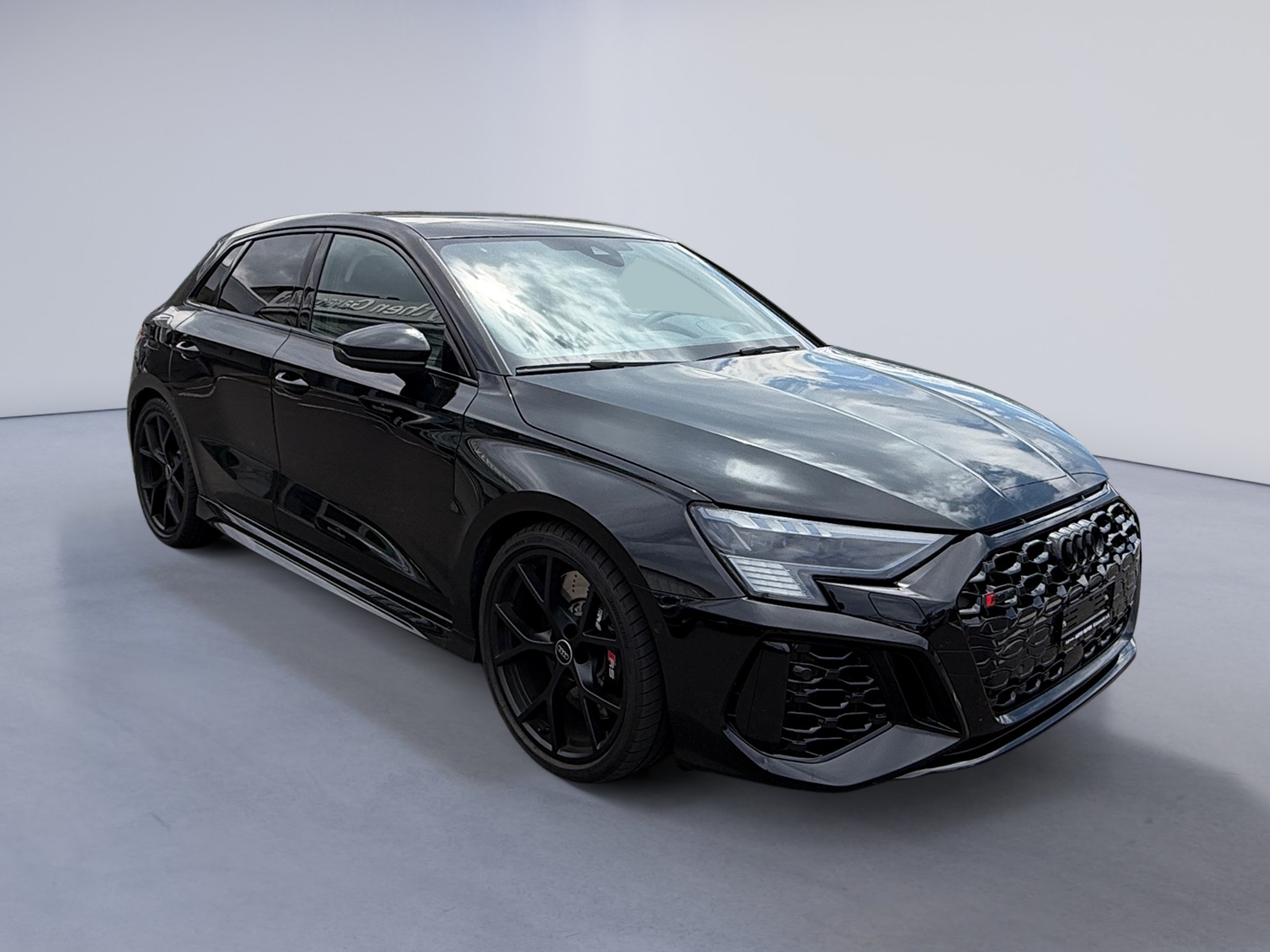 AUDI RS3 Sportback 2.5 TFSI quattro S-Tronic-image-6