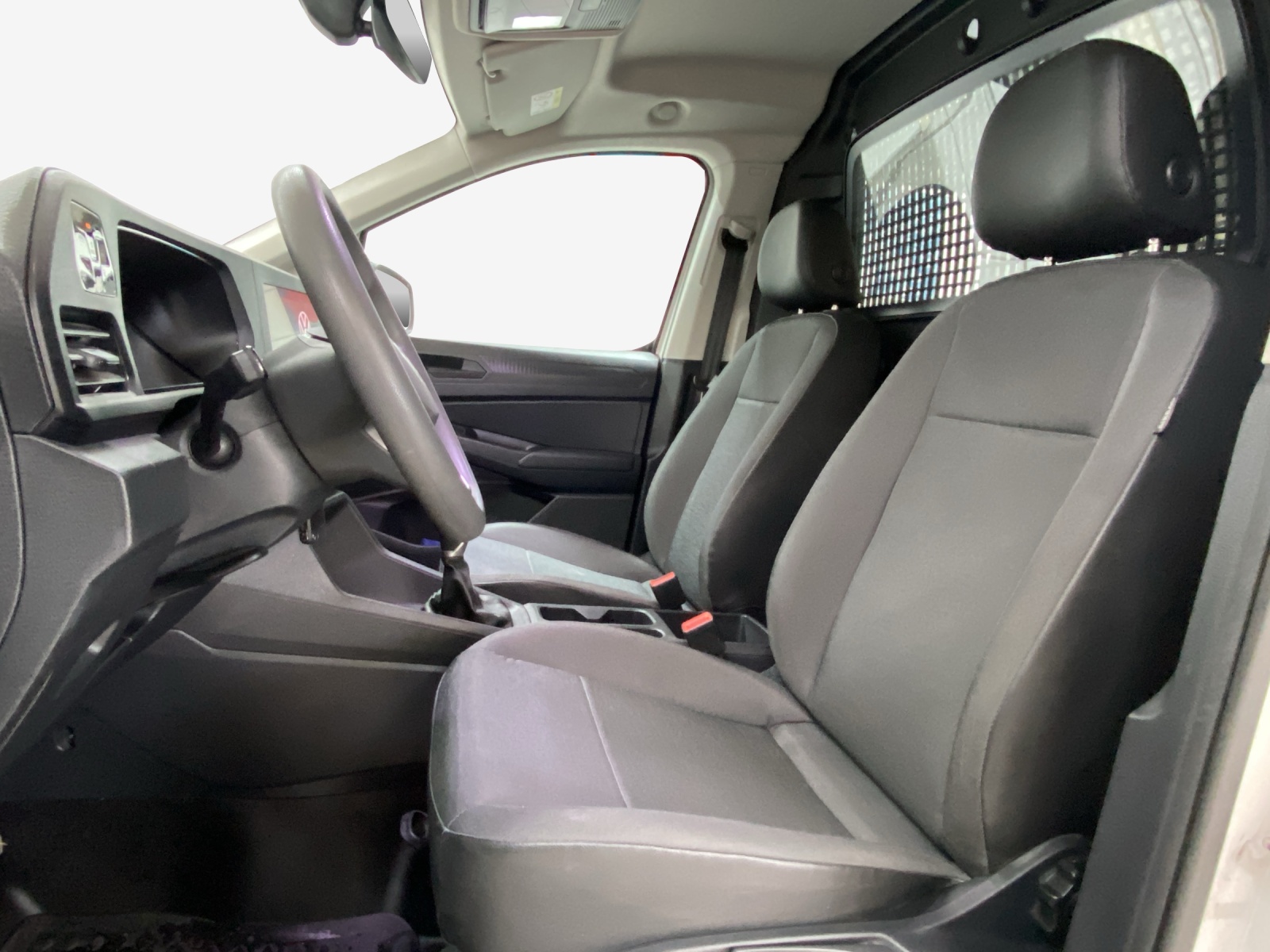 VW Caddy Cargo 2.0TDI-image-7