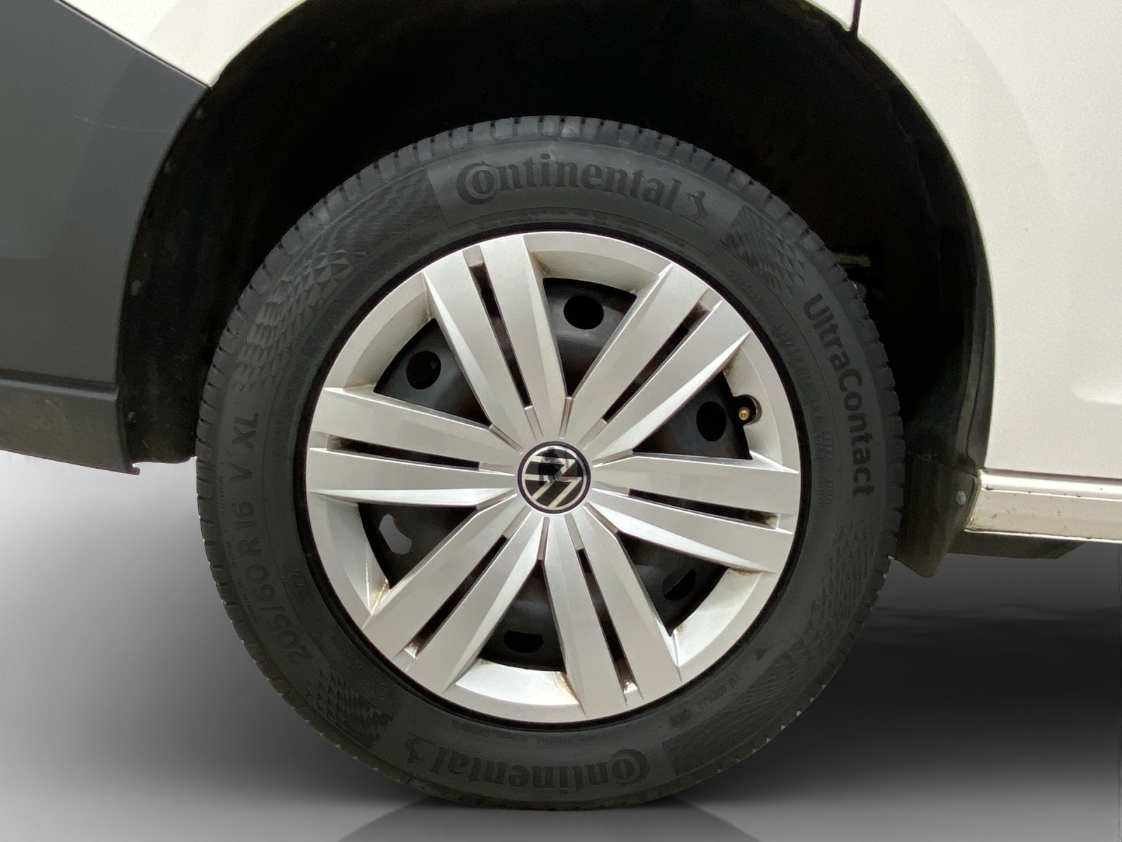 VW Caddy Cargo 2.0TDI-image-15