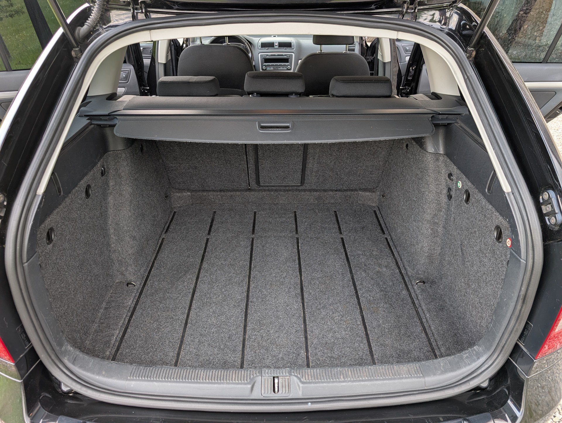 SKODA 2.0 TDI Elegance DSG-image-5