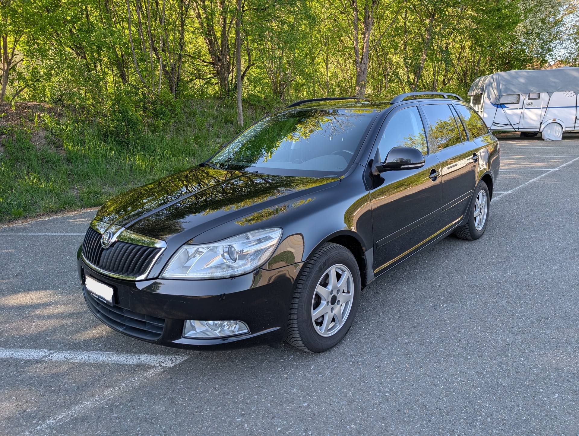 SKODA 2.0 TDI Elegance DSG-image-3