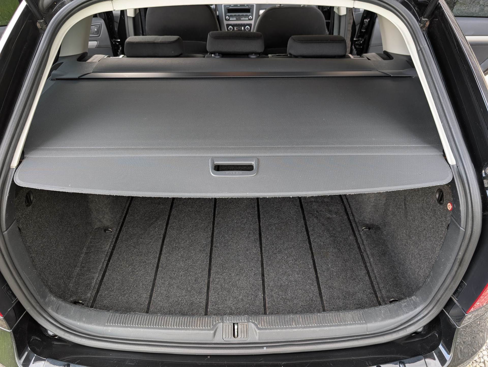 SKODA 2.0 TDI Elegance DSG-image-6