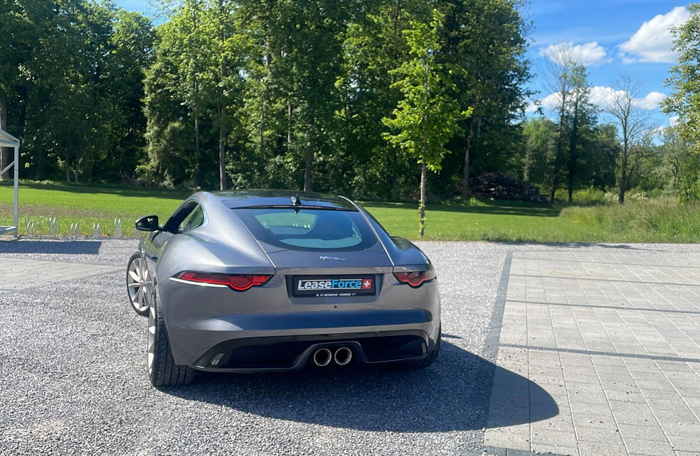 JAGUAR F-Type Coupé British Design Ed. 3.0 V6 S/C-image-4