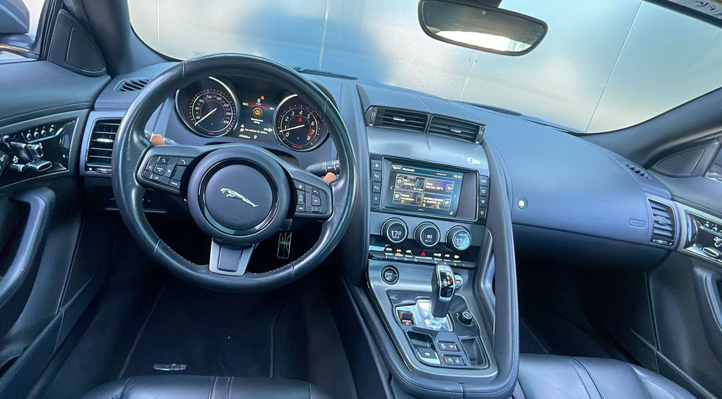 JAGUAR F-Type Coupé British Design Ed. 3.0 V6 S/C-image-10