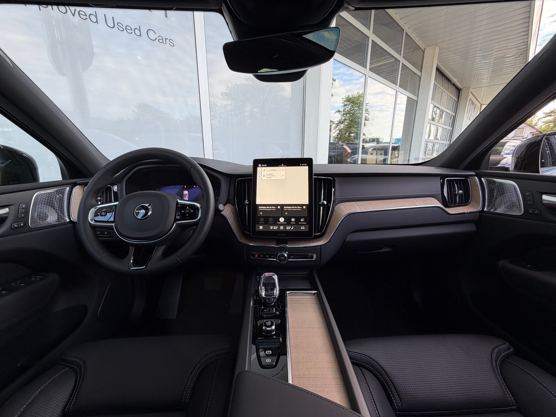 VOLVO XC60 T8 eAWD Ultra Dark Geartronic-image-8