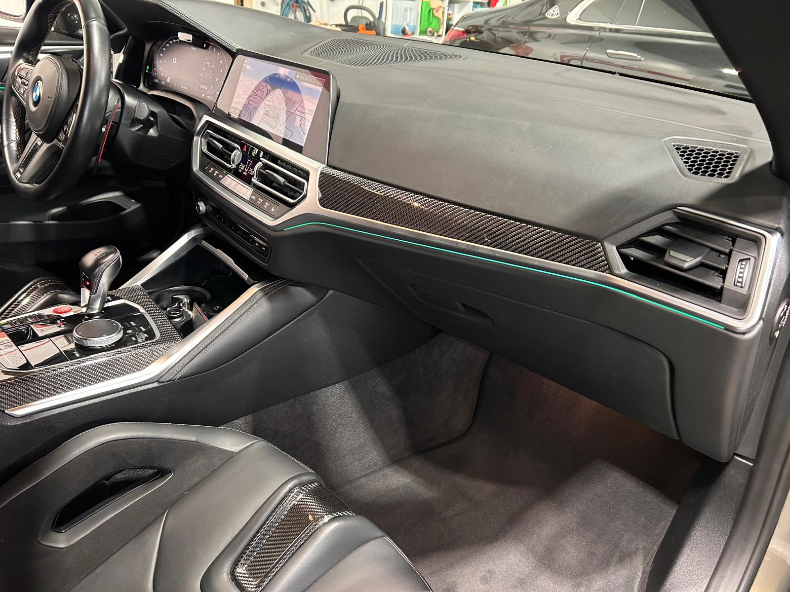 BMW M4 Competition xDrive Coupé Schalensitze SONDERLACKIERUNG-image-16