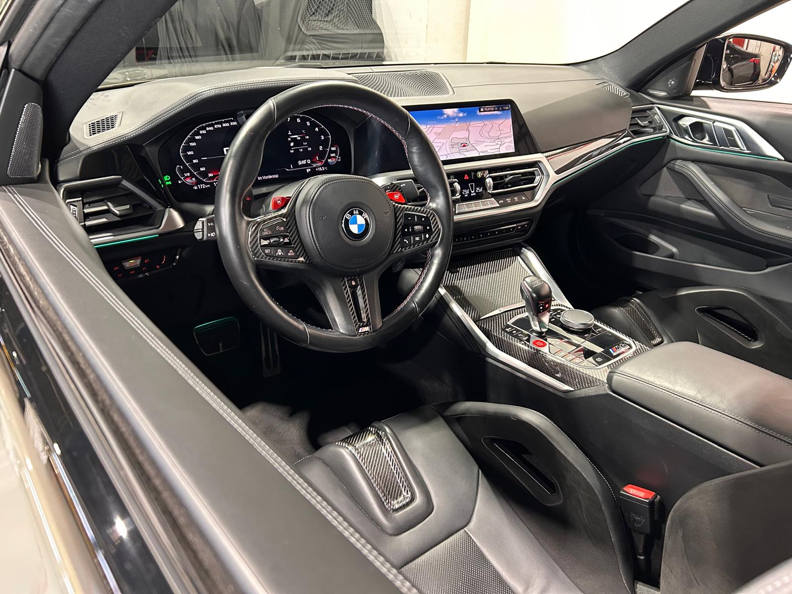 BMW M4 Competition xDrive Coupé Schalensitze SONDERLACKIERUNG-image-12