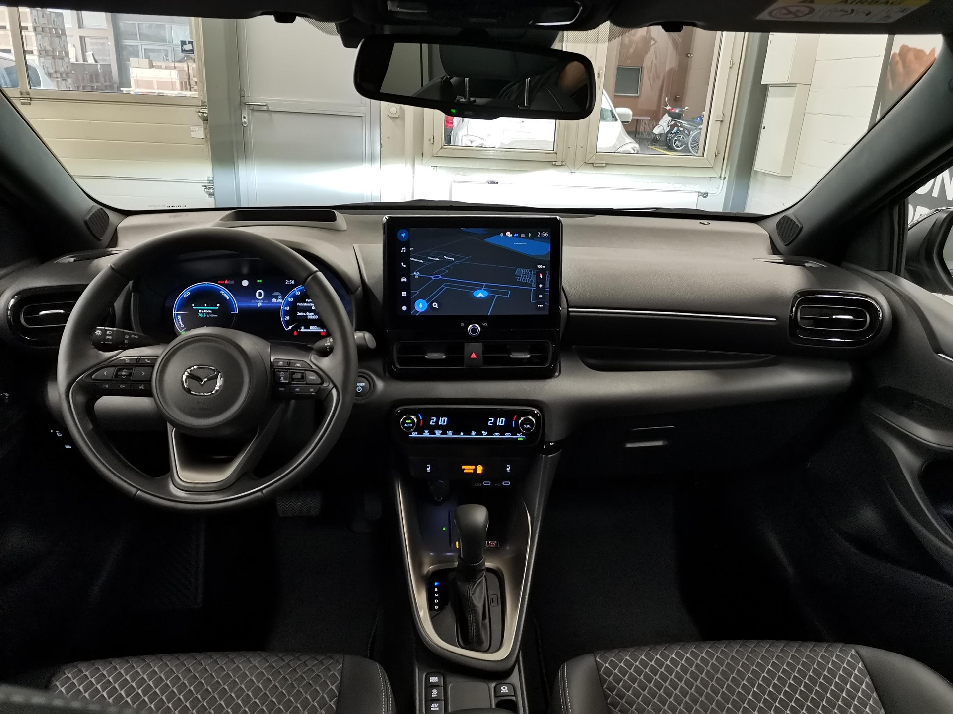 MAZDA 2 1.5 Hybrid Homura Plus-image-6