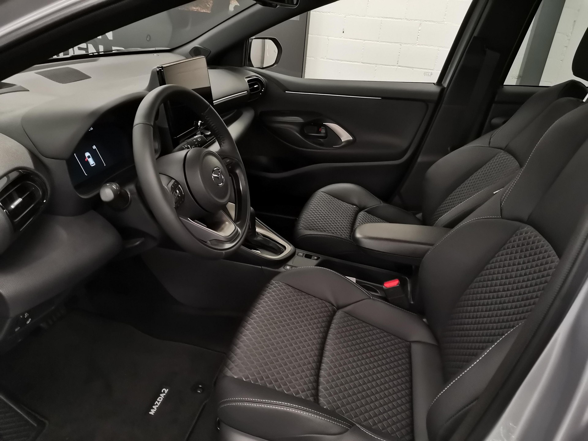 MAZDA 2 1.5 Hybrid Homura Plus-image-5