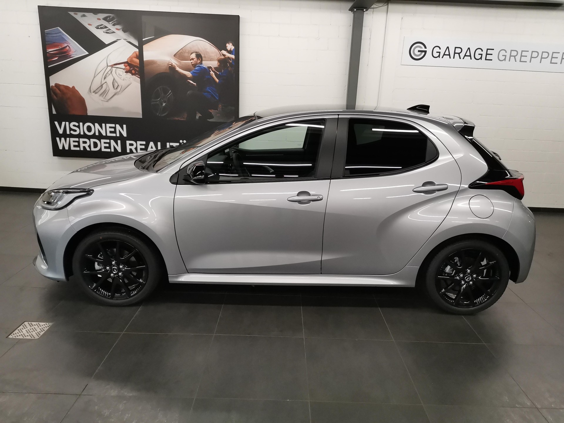 MAZDA 2 1.5 Hybrid Homura Plus-image-2